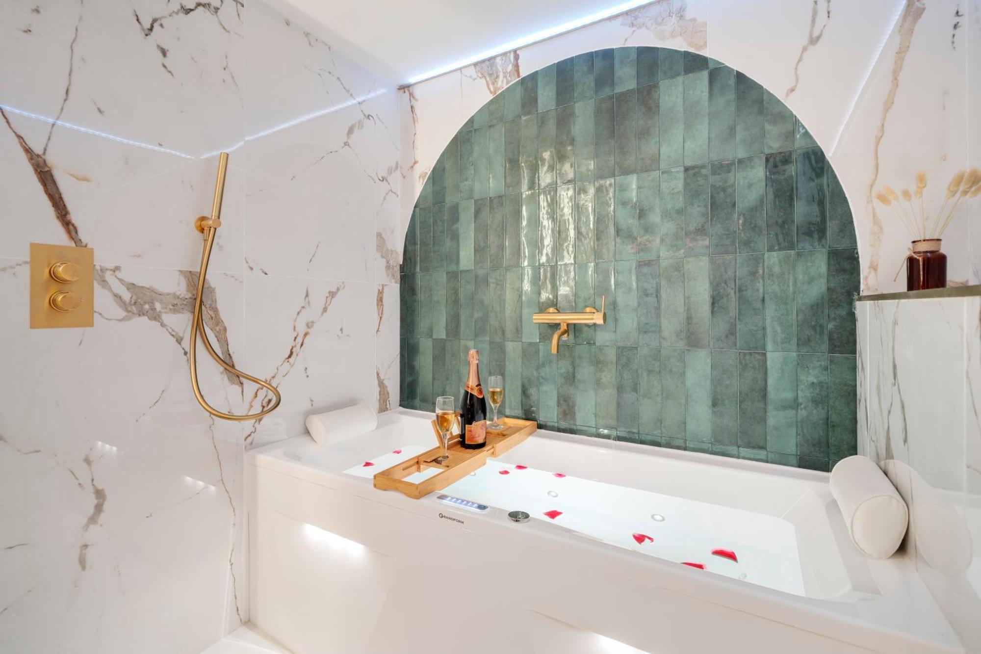 Cinema Room Haut De Gamme Avec Balneotherapie 南锡 外观 照片